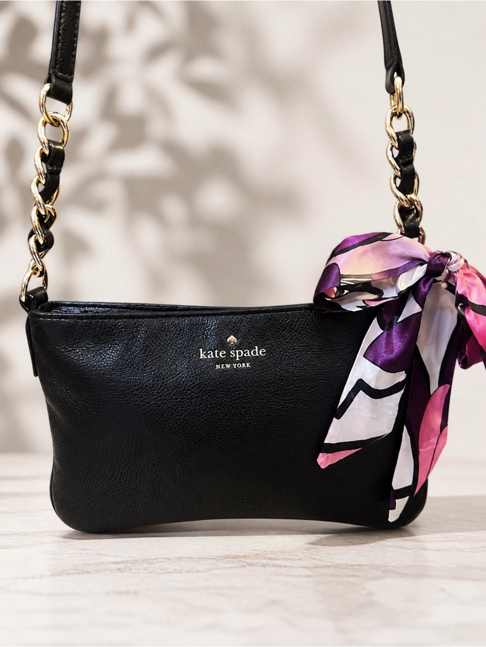 Kate Spade Rare Black Pebble Leather Crossbody – light Gold Chain